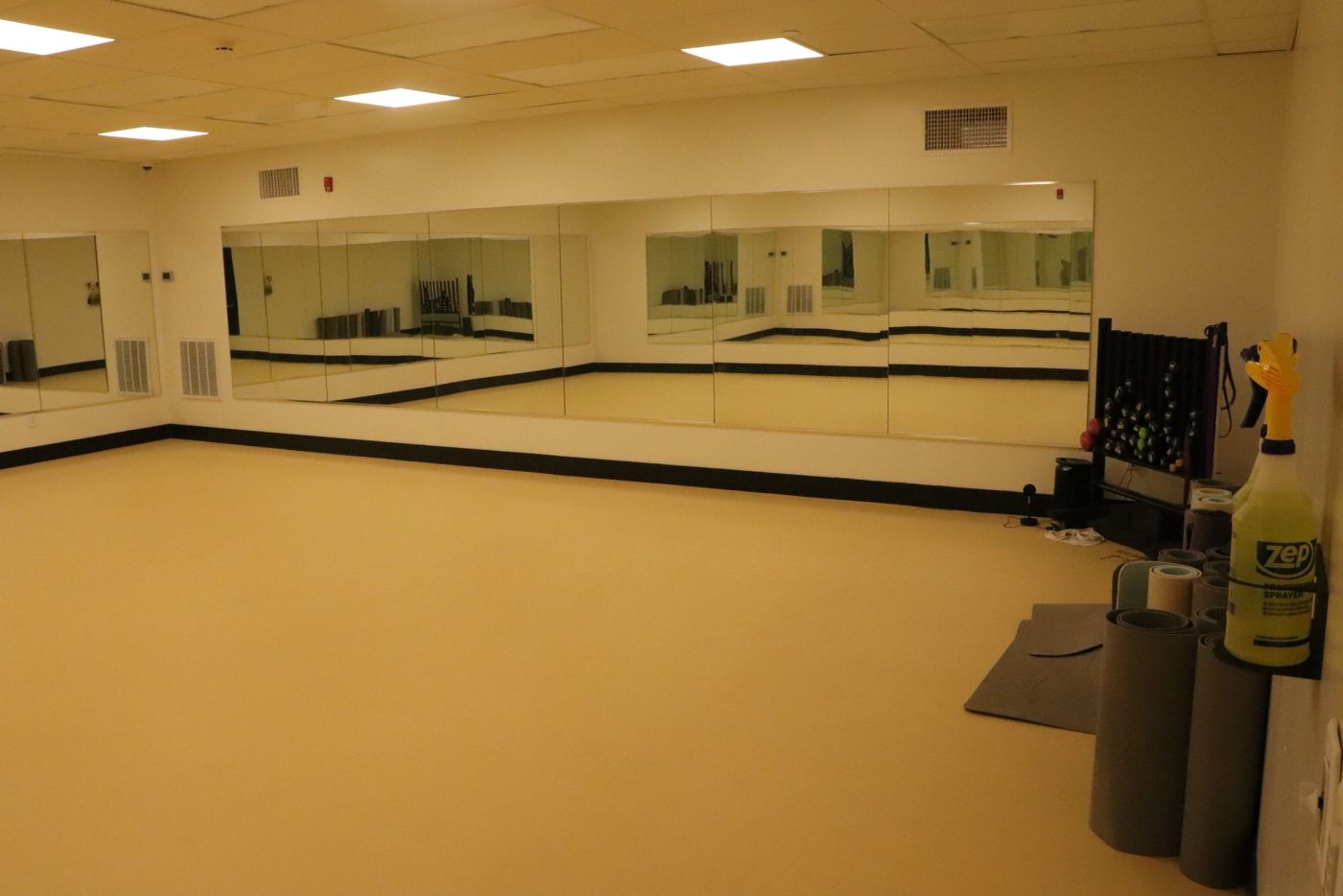 Austintown Athletic Center facility photo 2 of 13